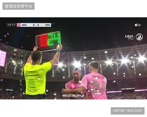 防线在模拟高温环境的热身赛中暴露问题,世界杯将迎更大压力。 防线在模拟高温环境的热身赛中暴露问题,世界杯将迎更大压力。